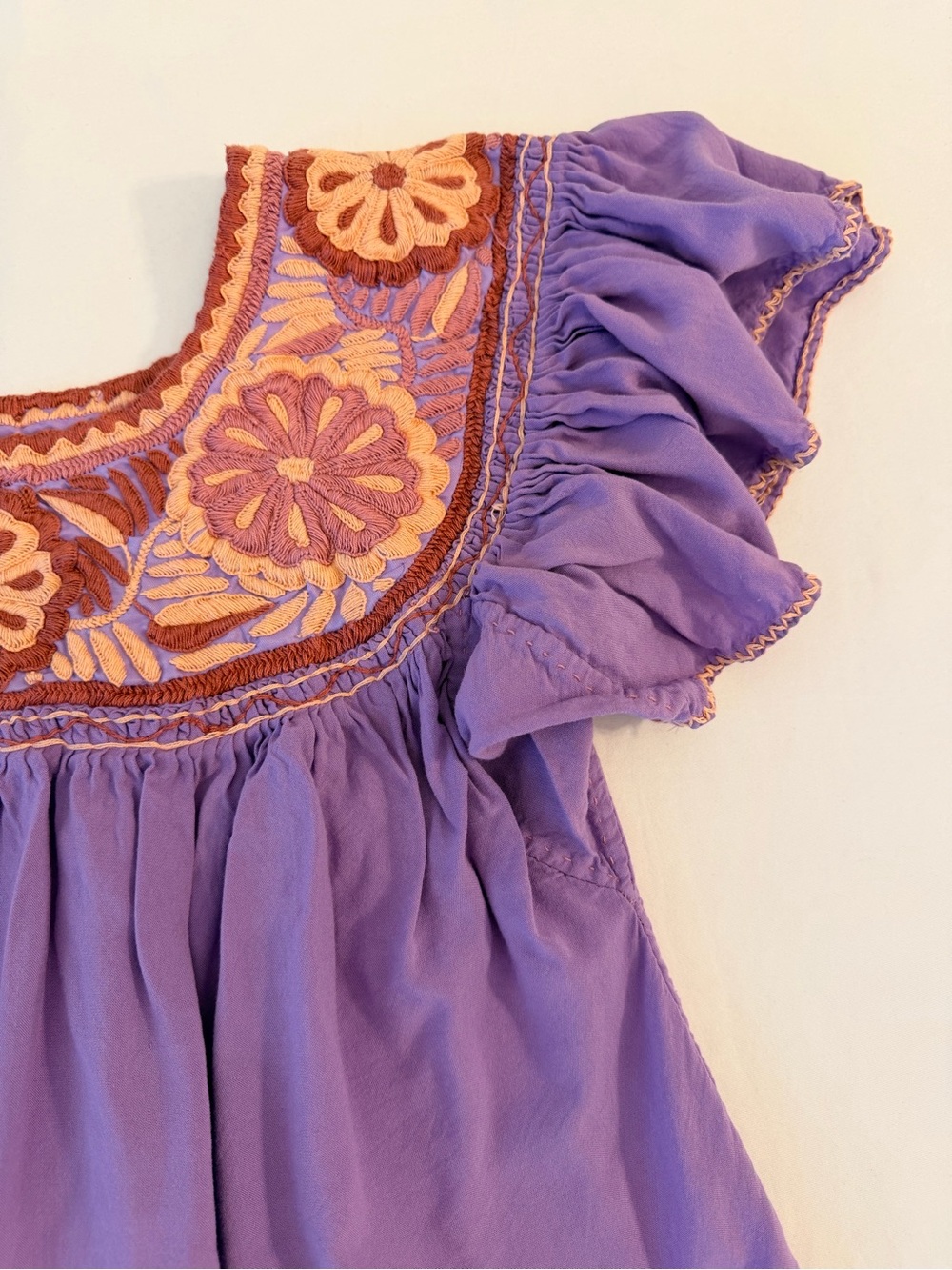 Mexican Lavender Floral Embroidered Flutter Sleeve Top Size M - Picture 3 of 12